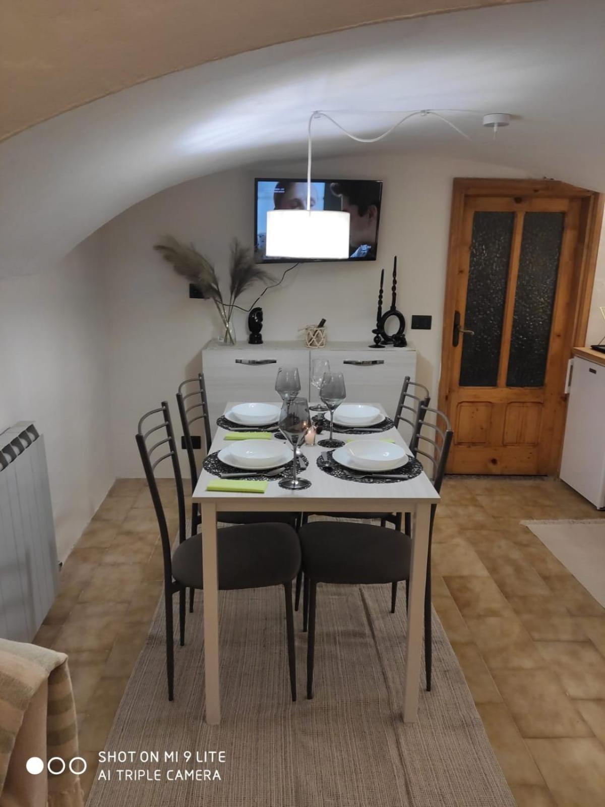 Ferienwohnung La Casa Del Gigante Frassino Acceglio Exterior foto